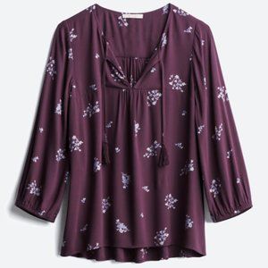 LIKE NEW SKIES ARE BLUE Padenia Tassel Split Neck Top